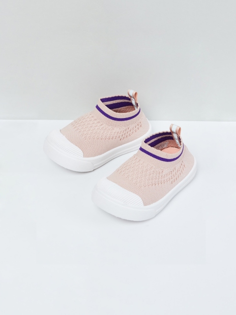 

max Girls Pink Sneakers