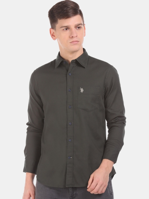

U.S. Polo Assn. Men Green Regular Fit Solid Cotton Casual Shirt