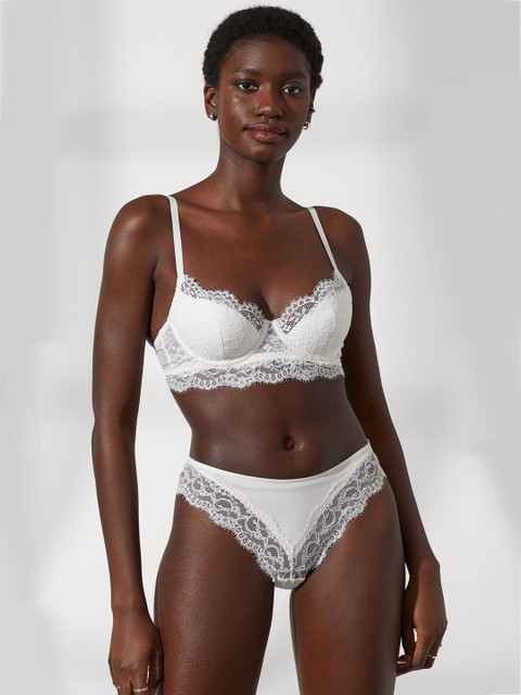 

H&M Women White Solid 2 Pack Lace Brazilian Briefs