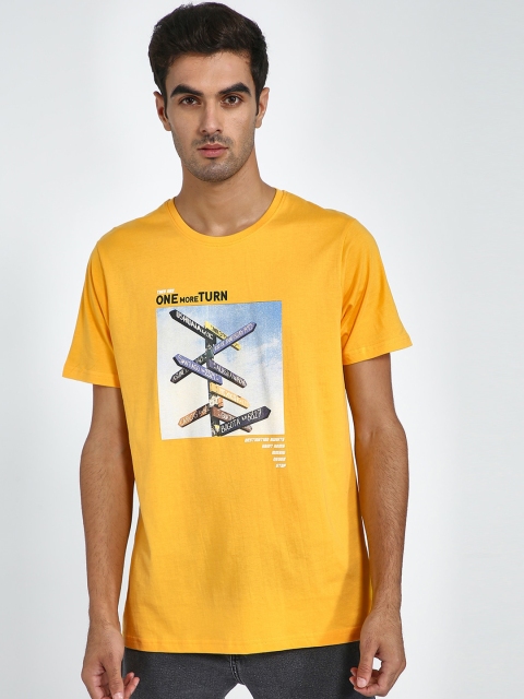 

Blue Saint Men Yellow Printed Round Neck T-shirt