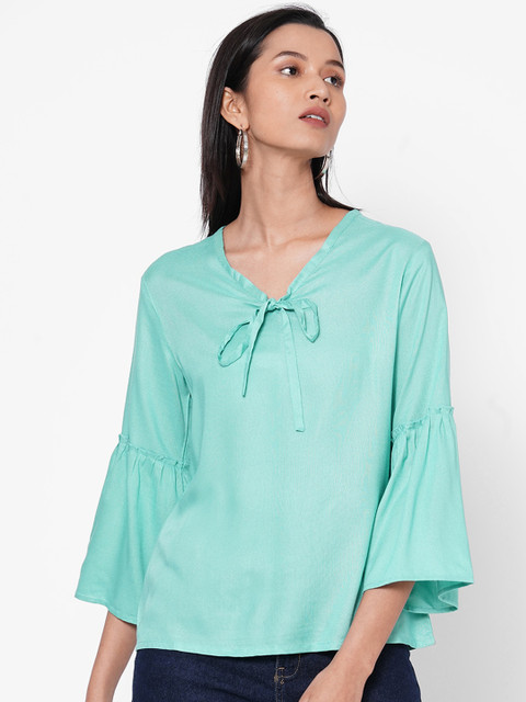 

109F Women Green Solid Top