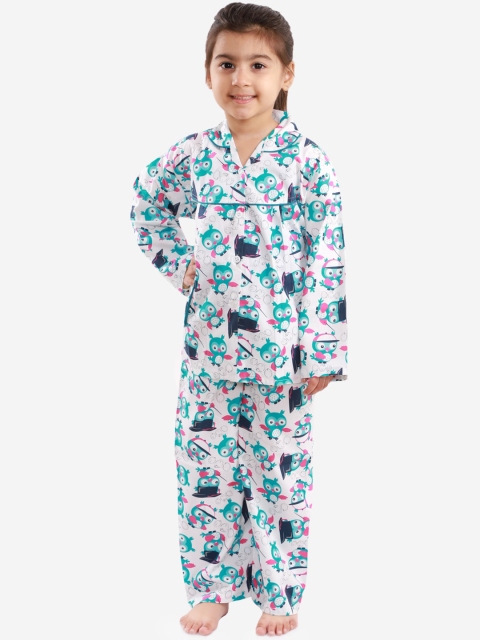 

KID1 Girls White & Green Printed Night suit