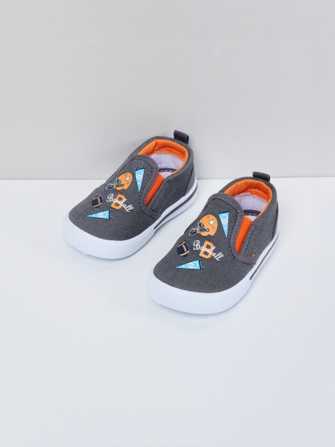

Max Boys Grey Printed Casual Slip-On Sneakers