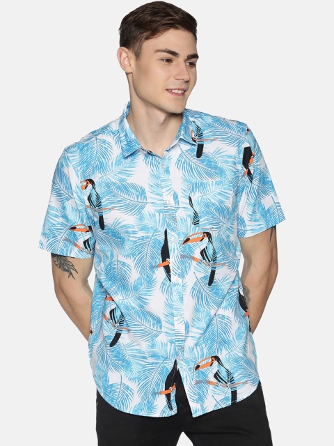 

Tusok Men White & Blue Regular Fit Printed Casual Shirt