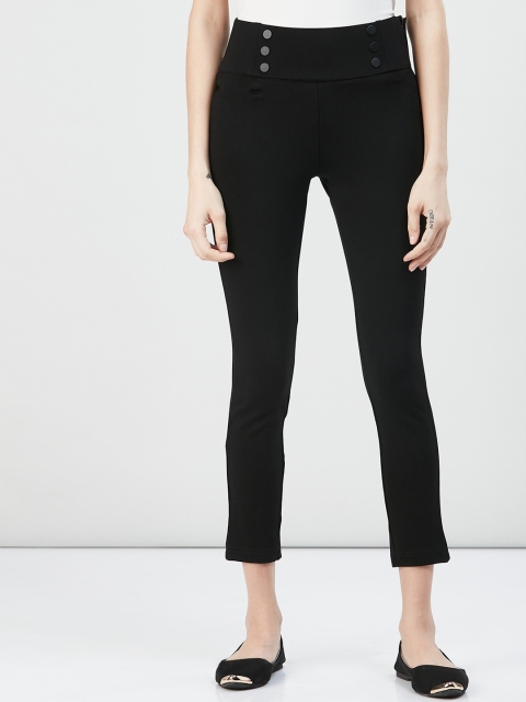 

max Women Black Solid Treggings
