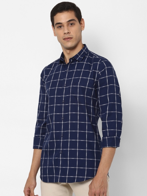 

Allen Solly Men Navy Blue & Off-White Slim Fit Checked Casual Shirt