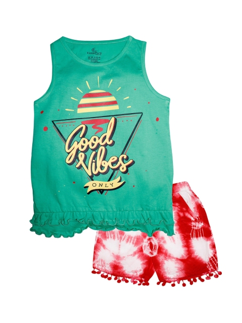 

KiddoPanti Girls Green & Red Printed T-shirt with Shorts