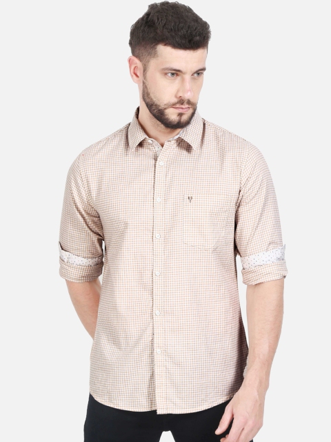 

VUDU Men Beige Regular Fit Striped Casual Shirt