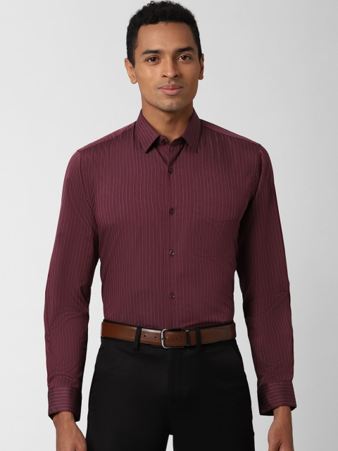 

Peter England Men Maroon Regular Fit Printed Formal Shirt