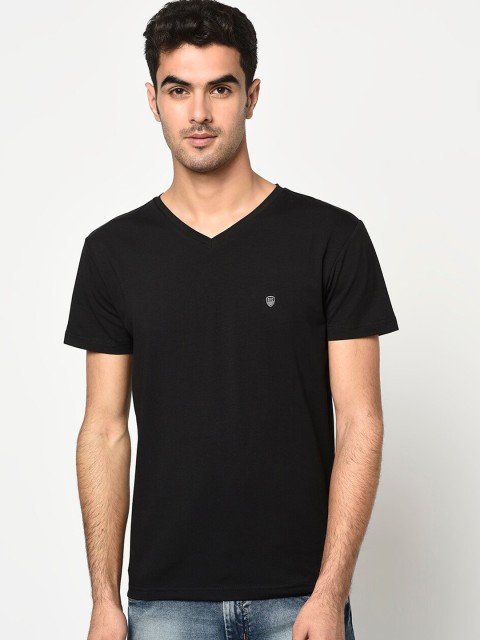 

Octave Men Black Solid V-Neck T-shirt