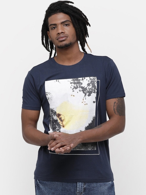 

Voi Jeans Men Navy Blue Printed Round Neck T-shirt