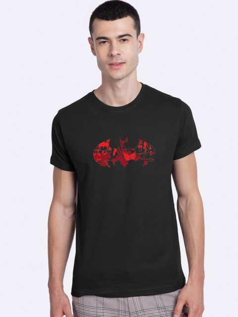 

Bewakoof Men Black Batman Printed Round Neck T-shirt