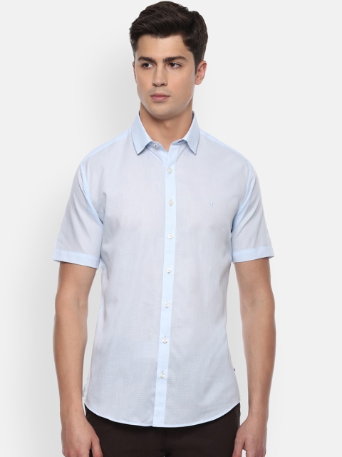 

V Dot Men Blue Slim Fit Striped Casual Shirt