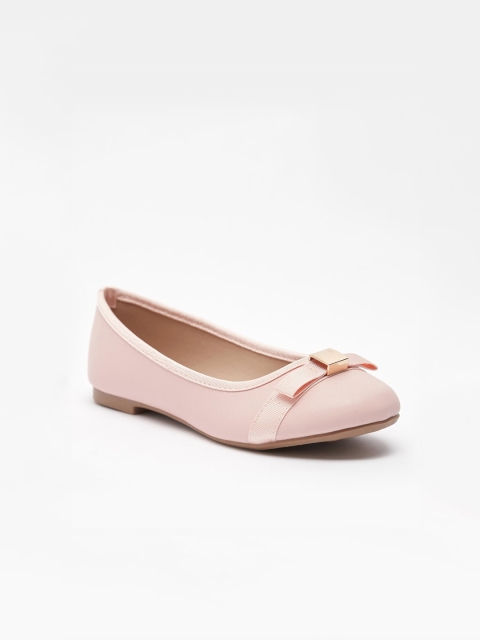 

shoexpress Girls Pink Solid Ballerinas