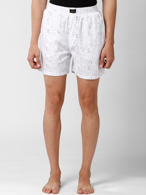 

Peter England Men White & Black Printed Boxers PEBSWRGBQ68180