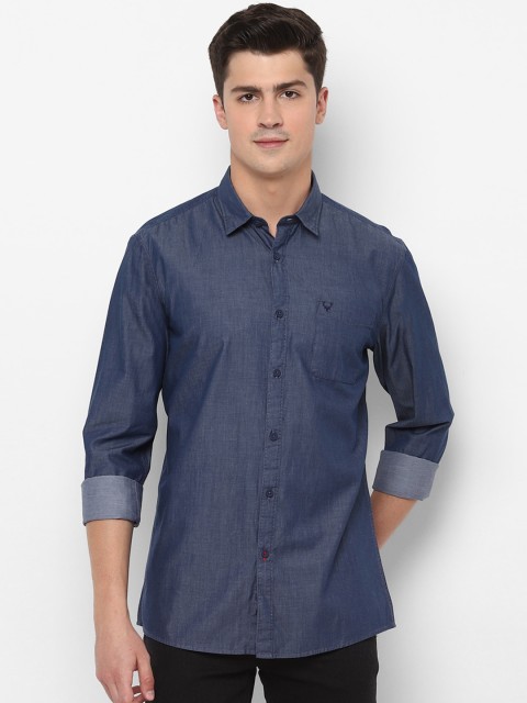 

Solly Jeans Co. Men Navy Blue Regular Fit Solid Casual Shirt