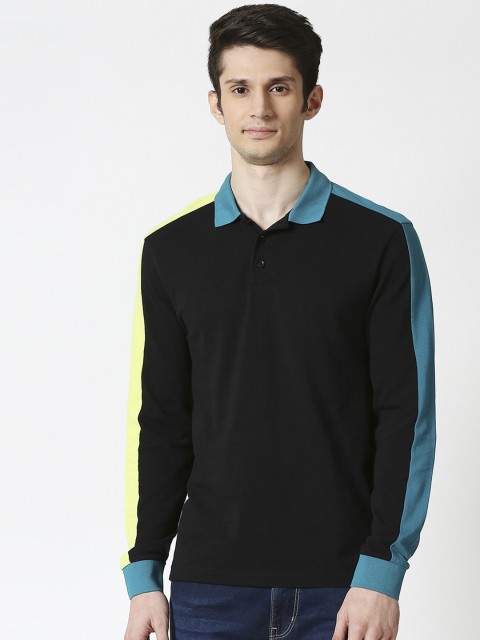 

Bewakoof Men Black Solid Polo Collar Cotton T-shirt