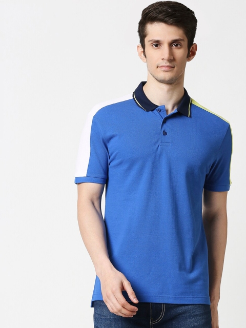 

Bewakoof Men Blue Solid Polo Collar T-shirt