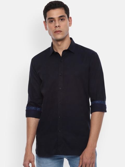 

V Dot Men Navy Blue Slim Fit Solid Casual Shirt