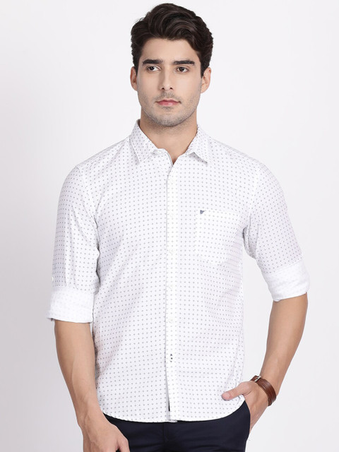 

t-base Men White & Navy Blue Slim Fit Printed Casual Shirt