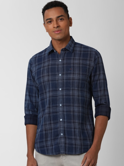 

Peter England Casuals Men Navy Blue Slim Fit Checked Cotton Casual Shirt