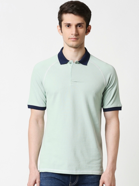 

Bewakoof Men Green Solid Polo Collar T-shirt