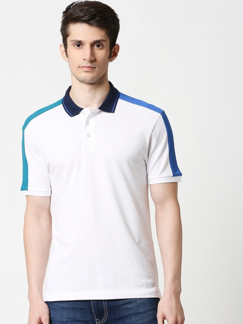 

Bewakoof Men White & Blue Solid Polo Collar T-shirt