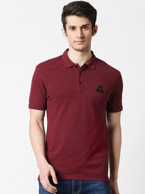 

Bewakoof Men Maroon Solid Polo Collar T-shirt