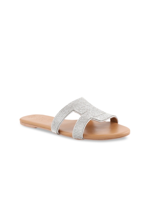 

Siendo Desi Women Silver-Toned Embellished Open Toe Flats