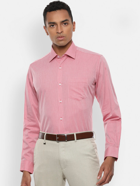 

Van Heusen Men Red Regular Fit Checked Casual Shirt