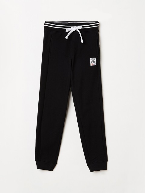 

Fame Forever by Lifestyle Boys Black Solid Slim-Fit Joggers