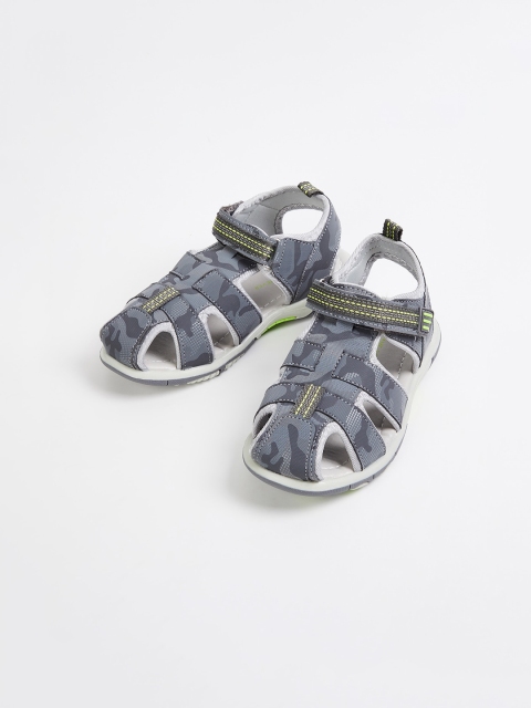 

Fame Forever by Lifestyle Boys Grey & Green Fisherman Sandals