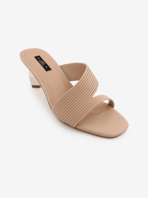 

LYN Women Beige Striped Pumps