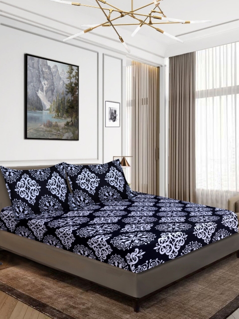 

Aura Black & White Ethnic Motifs 160 TC Polyester 1 Queen Bedsheet with 2 Pillow Covers