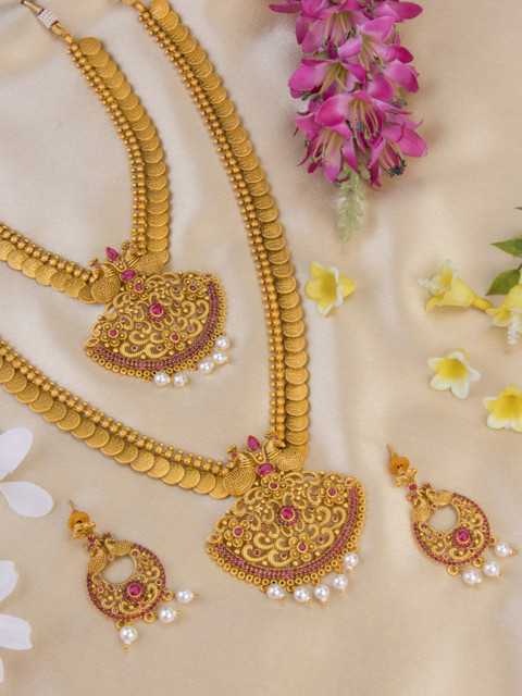 

Alankruthi Gold-Plated Pink Stone-Studded & White Beaded Jewellery Set