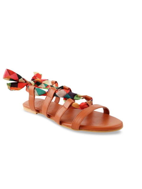 

Siendo Desi Women Tan Printed Open Toe Flats