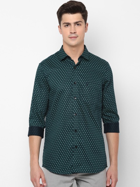 

Allen Solly Men Green Slim Fit Printed Casual Shirt