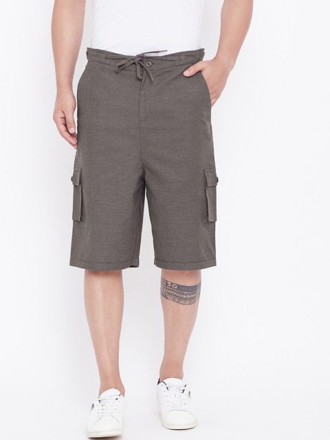 

Hypernation Men Brown Solid Slim Fit Cotton Cargo Shorts