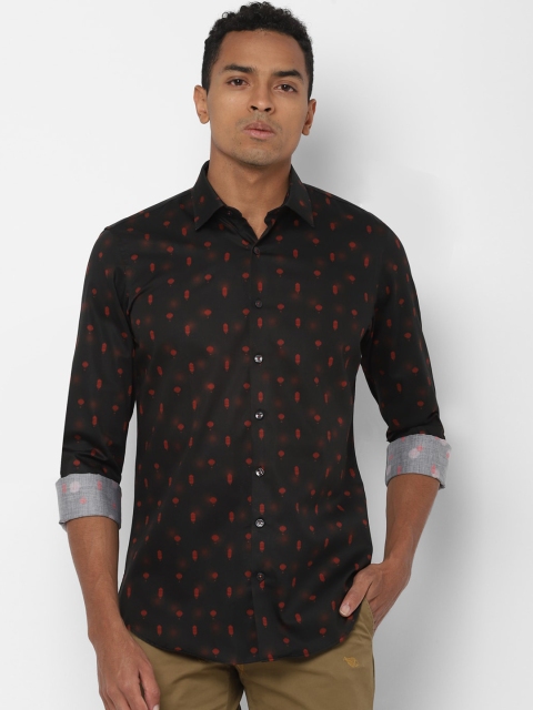 

SIMON CARTER LONDON Men Black Regular Fit Printed Casual Shirt