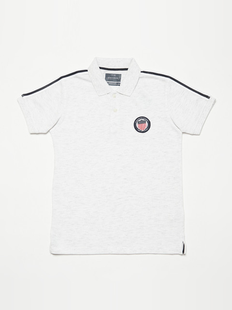 

Octave Boys White Solid V-Neck T-shirt