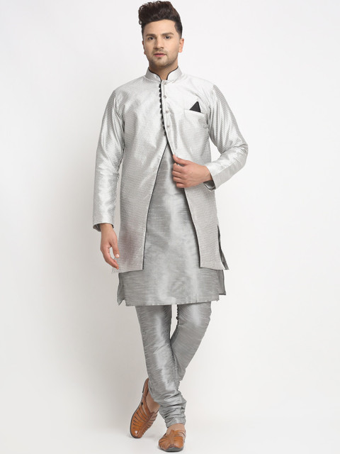 

Benstoke Men Silver-Toned Solid Kurta with Churidar