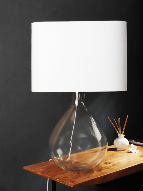 

Grated Ginger White Solid Contemporary Table Lamp with Shade