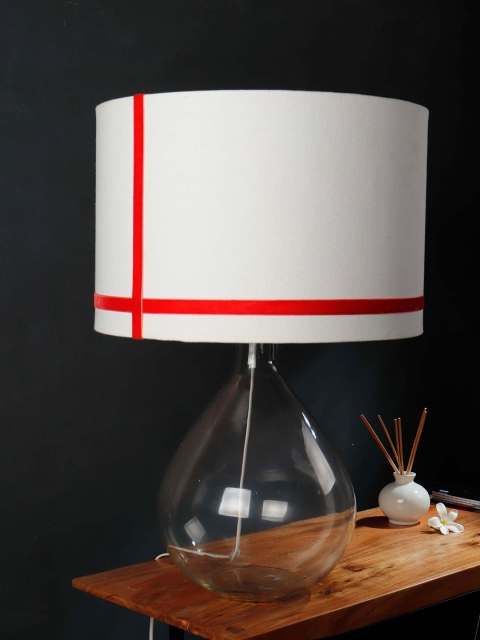 

Grated Ginger White & Red Solid Contemporary Table Lamp with Shade