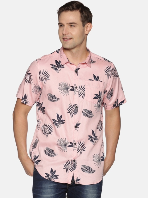 

Tusok Men Pink Regular Fit Printed Casual Shirt