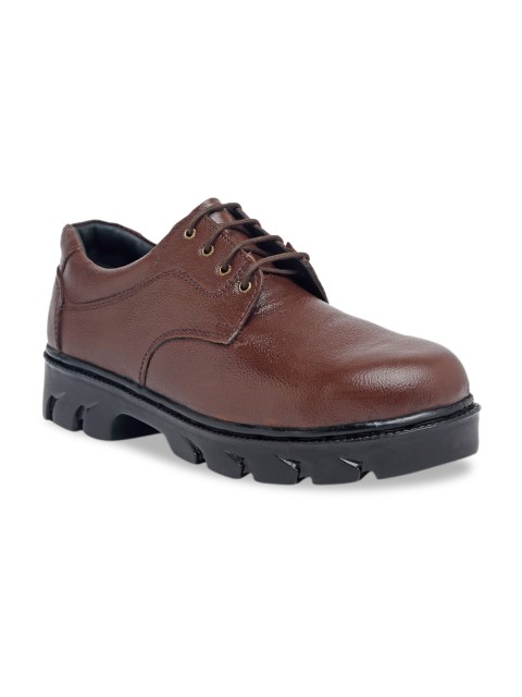 

Teakwood Leathers Men Textured Leather Sneakers, Brown