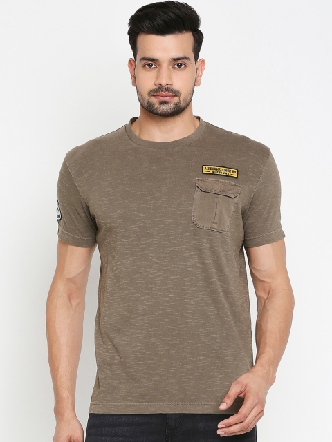 

Mufti Men Olive Green Solid Round Neck T-shirt