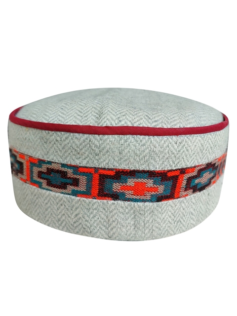 

Vastraa Fusion Unisex Grey Self Design Ascot Cap