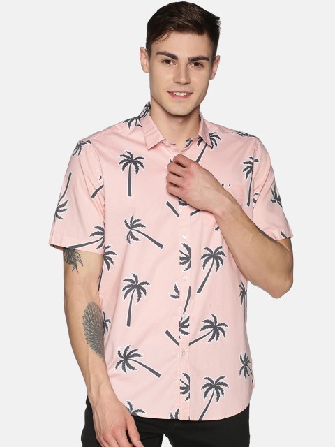 

Tusok Men Pink Regular Fit Printed Casual Shirt