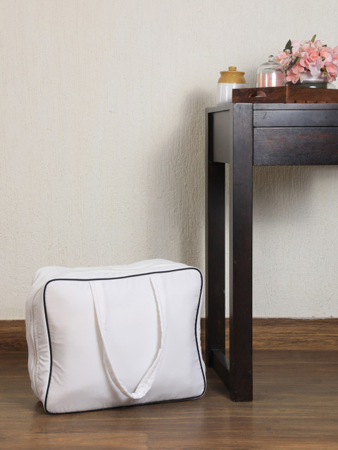 

My Gift Booth Unisex White Solid Travel Organiser