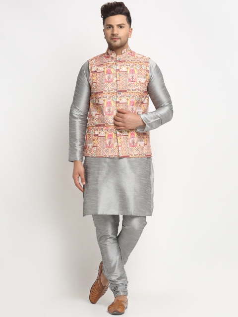 

Benstoke Men Silver-Toned Solid Kurta with Pyjamas